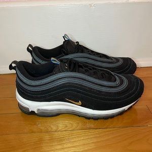 EUC Nike Airmax 97